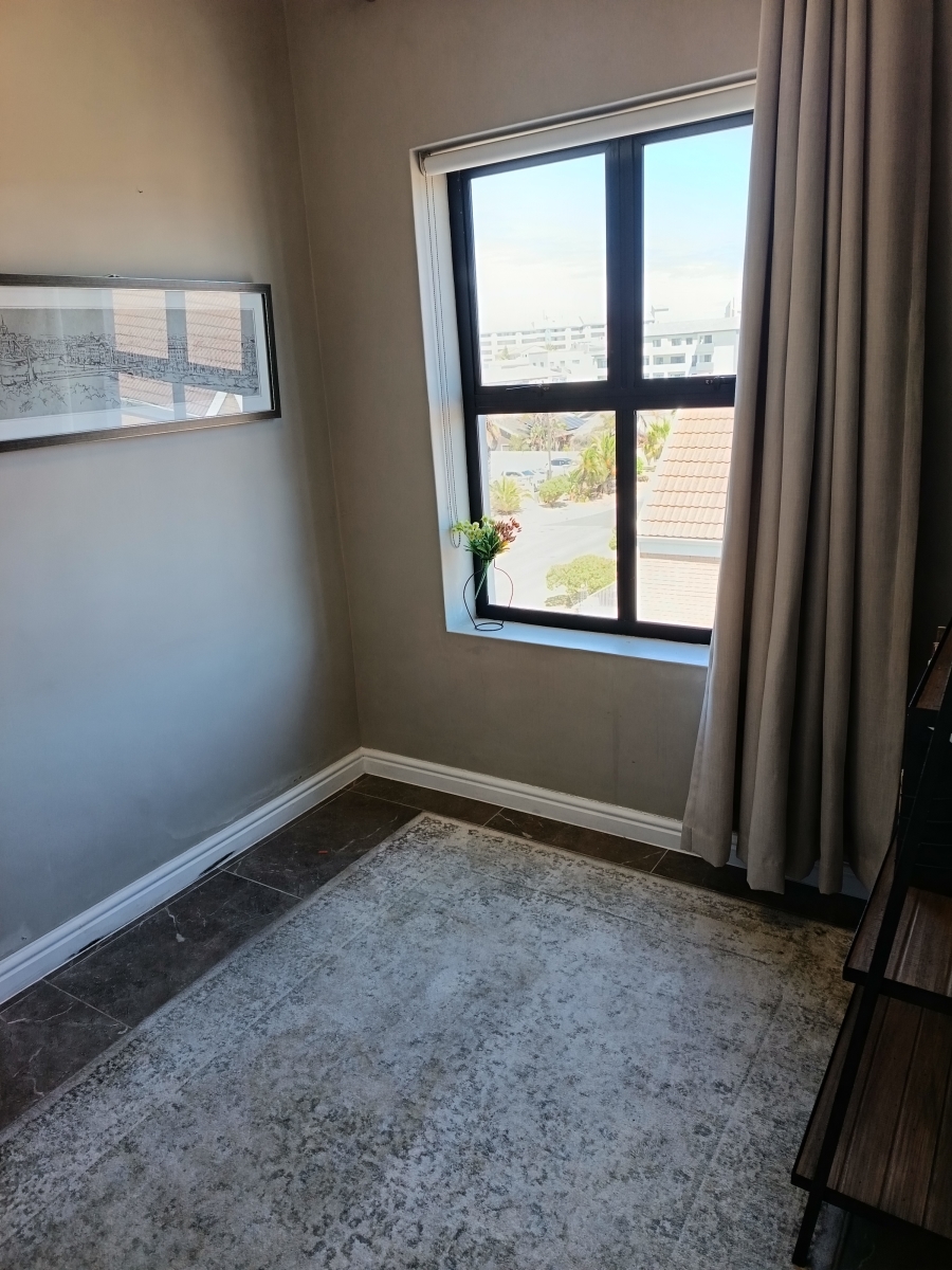 To Let 2 Bedroom Property for Rent in Waves Edge Western Cape
